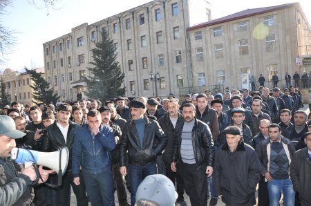 İsmayıllı sakinlərinin gözü üsyandan sonra əməlli-başlı qırılıb 