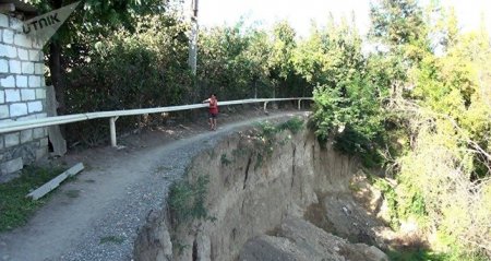 Ağstafa sakinləri elə bu dünyadaca "qıl körpüsü"ndən keçməli olurlar...