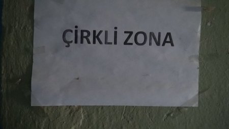 Bura xəstəxana deyil eee... XƏSTƏLİK MƏNBƏYİDİR!