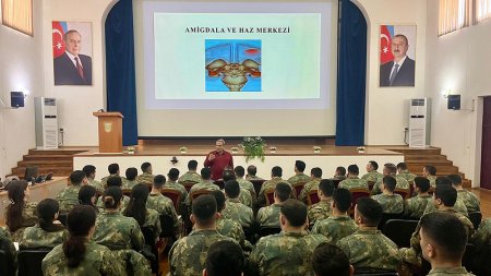 Azərbaycan Ordusunda psixoloqlarla növbəti təlim keçirilib