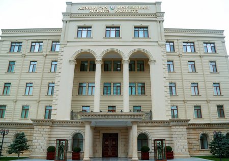 Gecə ərzində Azərbaycan Ordusunun mövqeləri müxtəlif istiqamətlərdən atəşə tutulub Gecə ərzində Azərbaycan Ordusunun mövqeləri müxtəlif istiqamətlərdən atəşə tutulub
