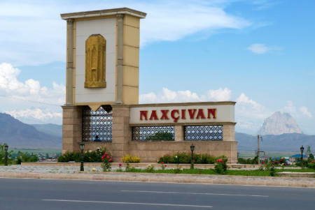 Naxçıvanda dövlət tenderlərini kimlər udur? Naxçıvanda dövlət tenderlərini kimlər udur?